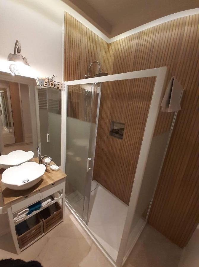 شقة بوخارست  في Marina Central Sunshine Studio المظهر الخارجي الصورة