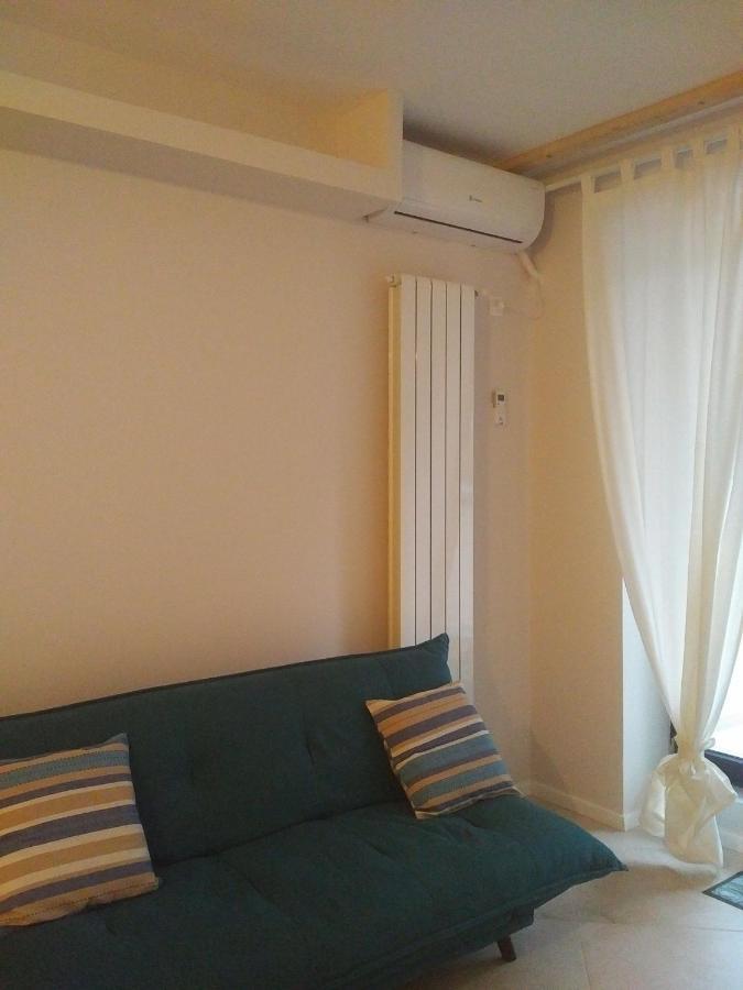 شقة بوخارست  في Marina Central Sunshine Studio المظهر الخارجي الصورة